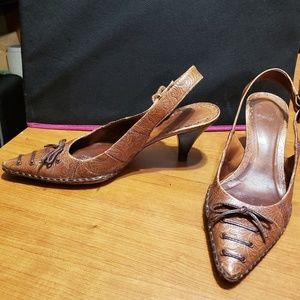 Vince Camuto tan leather slingbacks 5.5 35.5